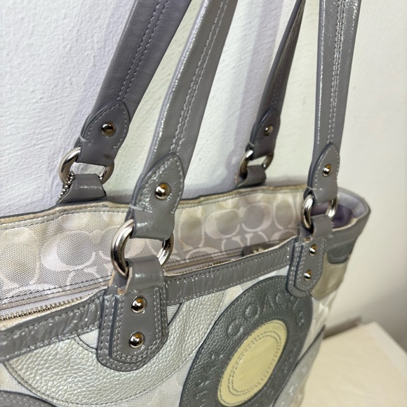 COACH F19042 Patent Leather Canvas Jacquard Logo Monogram Tote Bag Purse - Picture 2 of 16